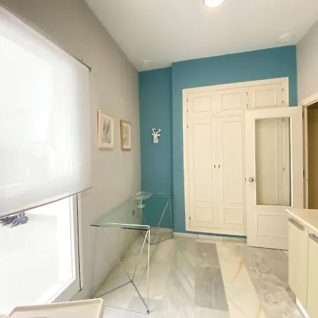 Colon 1451 - Pleno Centro Y Wifi Gratis Cádiz