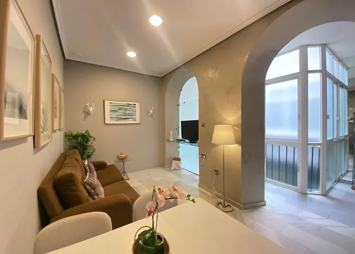 Colon 1451 - Pleno Centro Y Wifi Gratis * カディス